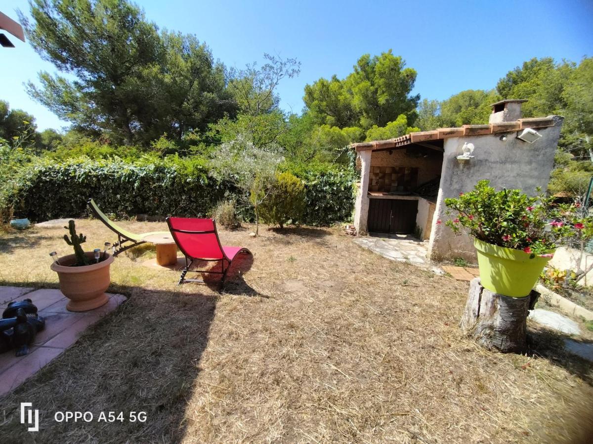 Maisonnette Kalis Calme Avec Climatisation Parking Jardin Cadre Campagne Plages A Pieds Bandol Buitenkant foto