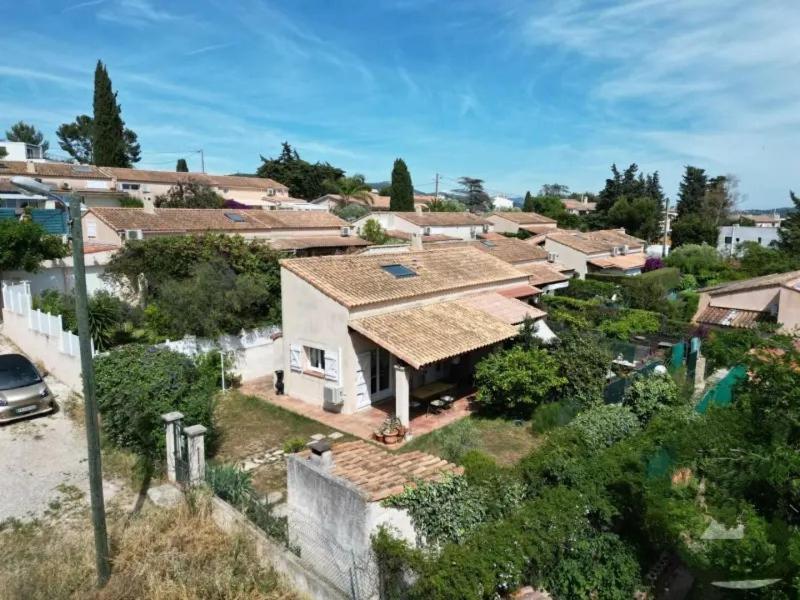 Maisonnette Kalis Calme Avec Climatisation Parking Jardin Cadre Campagne Plages A Pieds Bandol Buitenkant foto